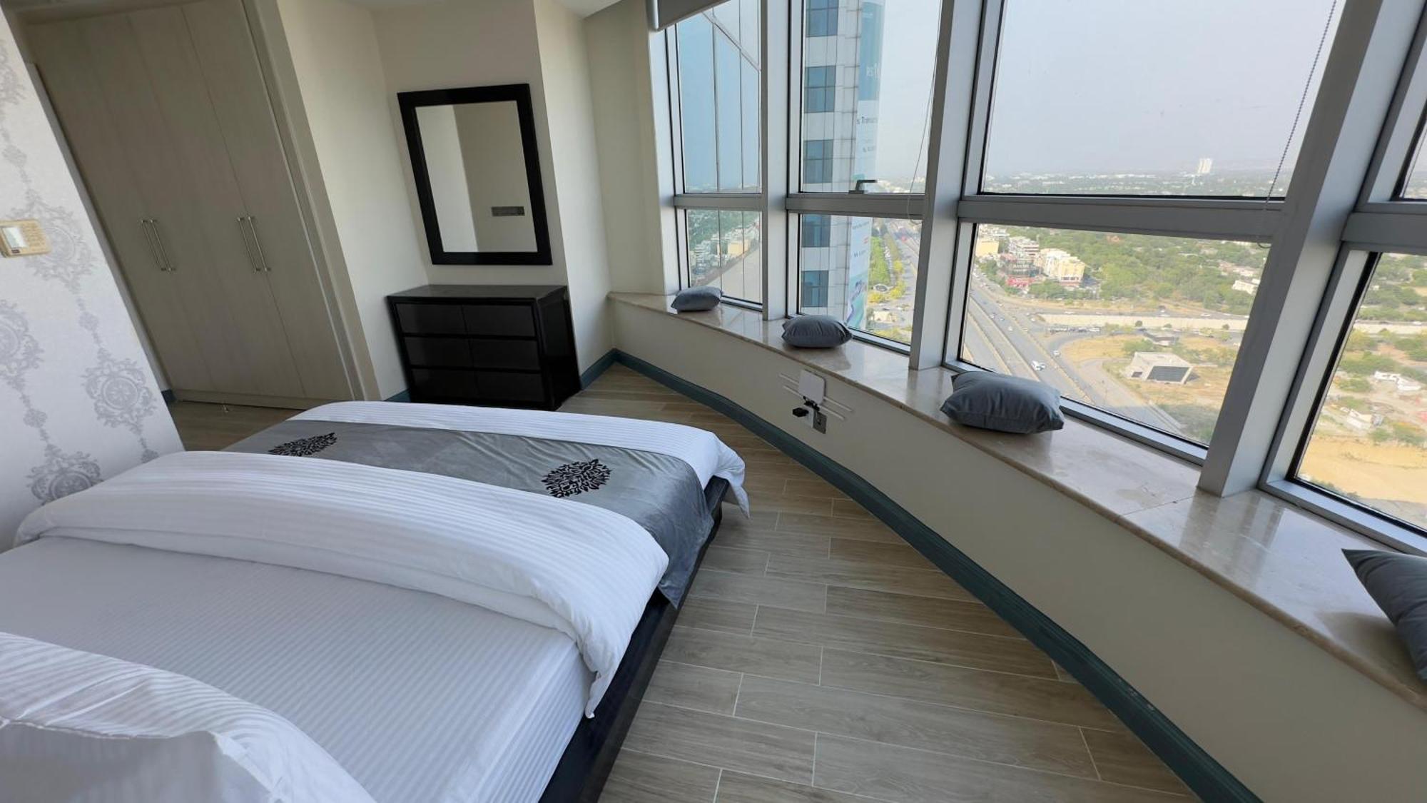 Centaurus Apartments Iszlámábád Kültér fotó